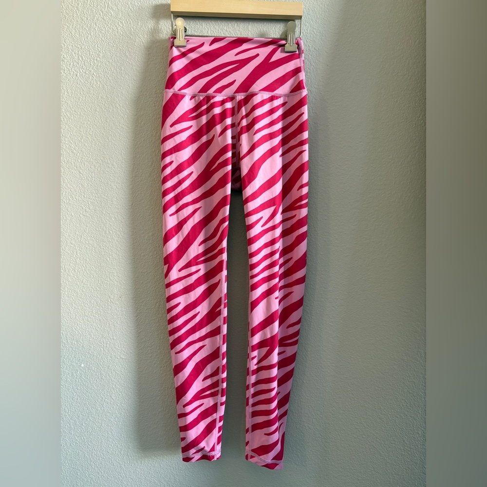 Stylish Pink Zebra Print Women's Leggings